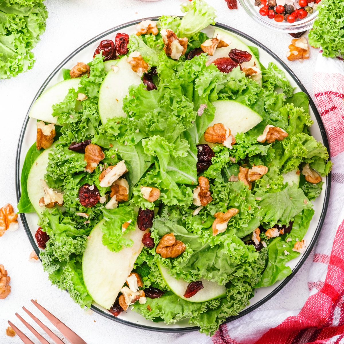 Ensalada de espinaca, nuez y manzana